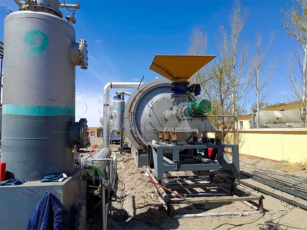 內(nèi)蒙16噸半連續(xù)油泥熱解處理項(xiàng)目第4張